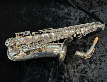 Photo Vintage Selmer Paris Mark VI Alto Sax Original Silver Plate, Serial # 61692